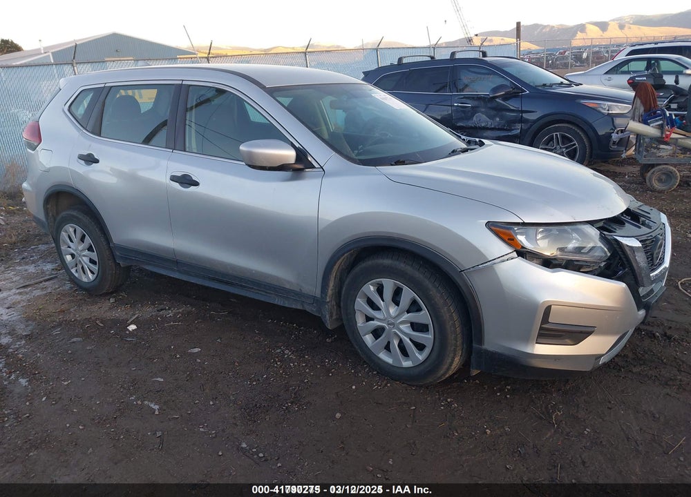 2018 NISSAN ROGUE S VIN: 5N1AT2MV8JC728609
