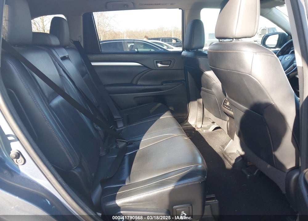 2015 TOYOTA HIGHLANDER VIN: 5TDJKRFH7FS178591