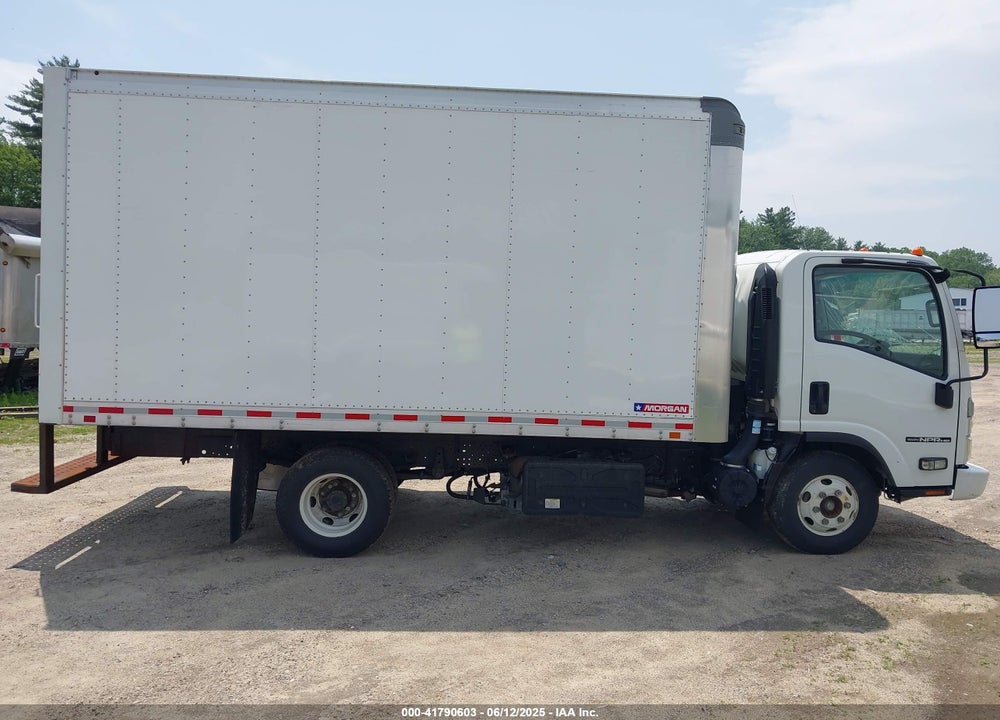 2023 ISUZU NPR HD VIN: JALC4W160P7012964