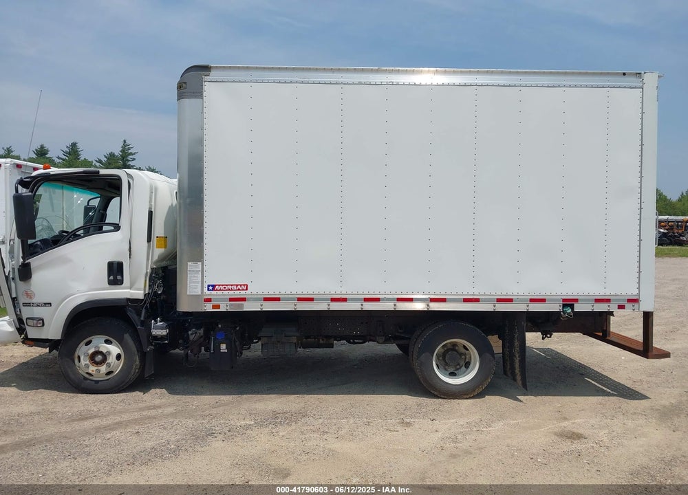 2023 ISUZU NPR HD VIN: JALC4W160P7012964