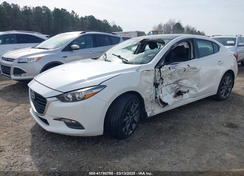 2018 MAZDA 3 TOURING VIN: 3MZBN1V30JM237117