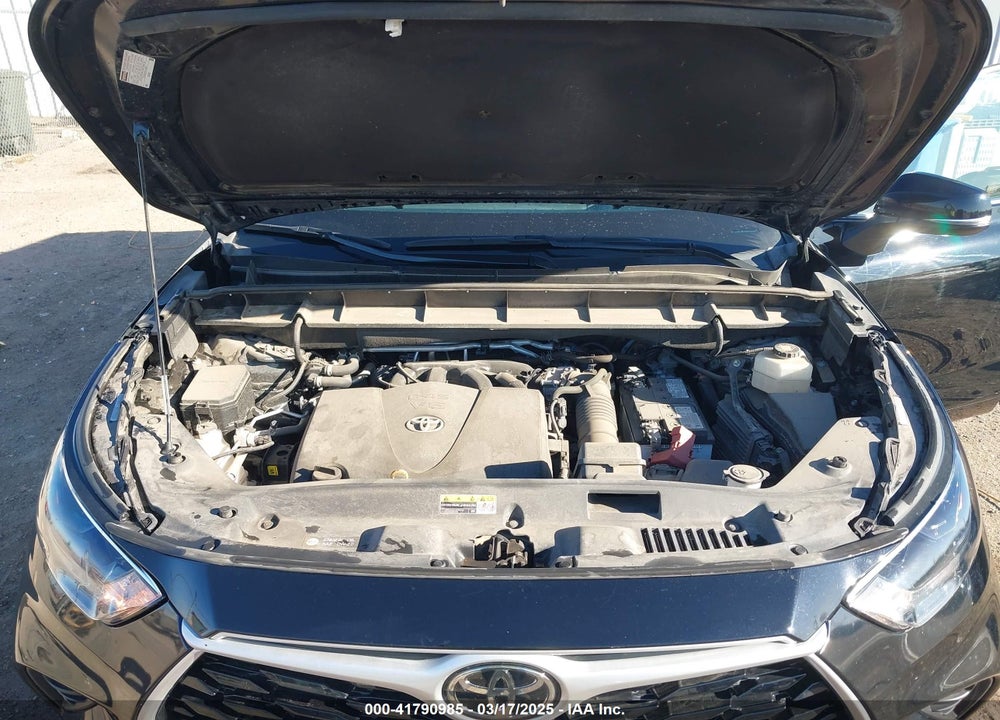 2022 TOYOTA HIGHLANDER VIN: 5TDHZRBH4NS567218