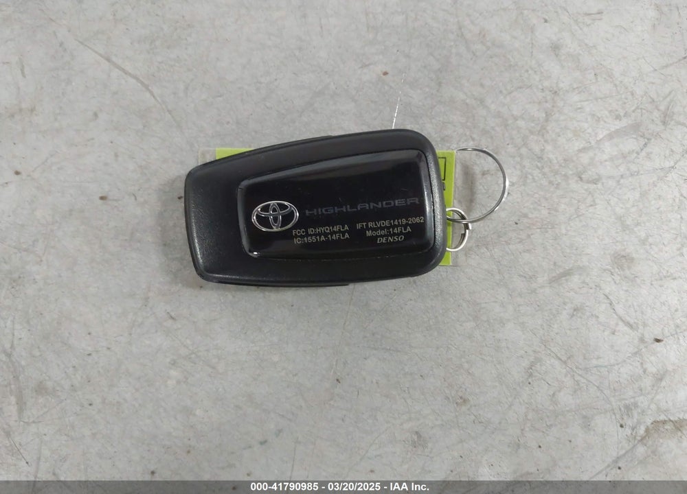 2022 TOYOTA HIGHLANDER VIN: 5TDHZRBH4NS567218