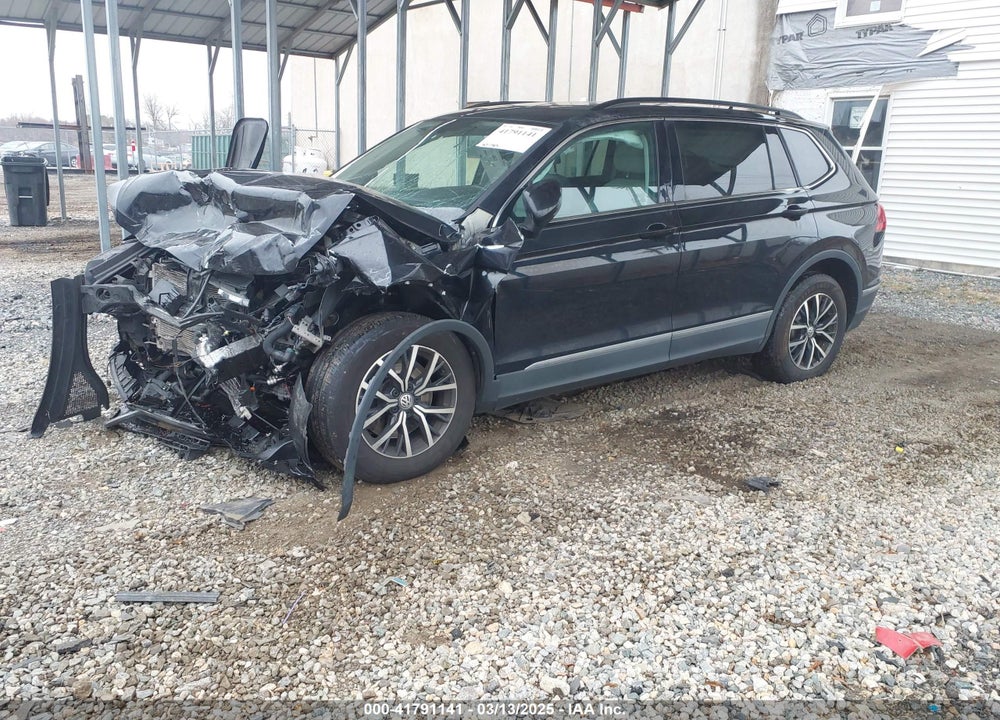 2020 VOLKSWAGEN TIGUAN VIN: 3VV2B7AX0LM173723