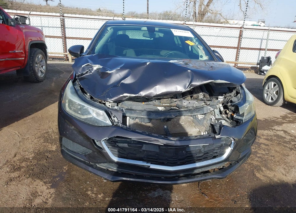 2017 CHEVROLET CRUZE VIN: 1G1BE5SM9H7224919