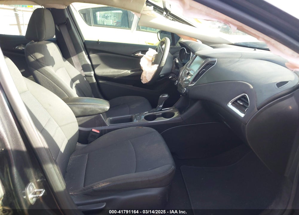 2017 CHEVROLET CRUZE VIN: 1G1BE5SM9H7224919