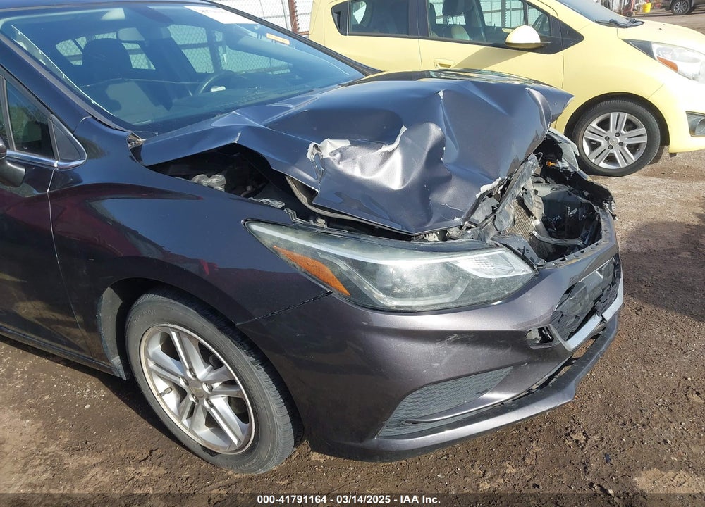 2017 CHEVROLET CRUZE VIN: 1G1BE5SM9H7224919