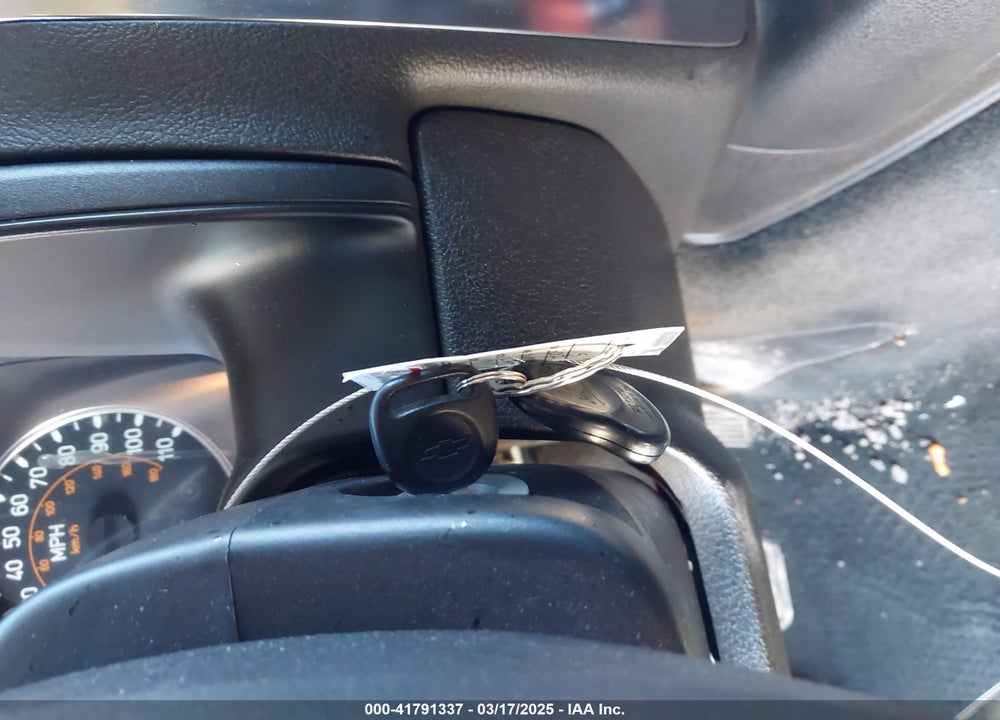 2007 HUMMER H3 SUV VIN: 5GTDN13E078181475