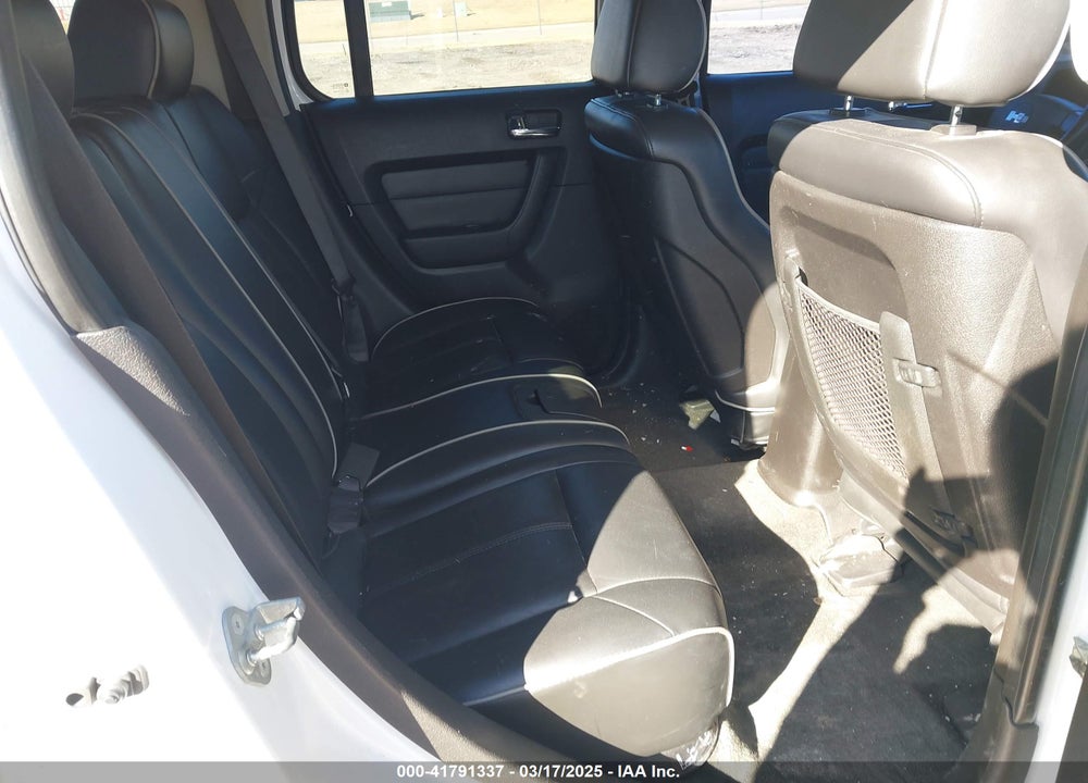 2007 HUMMER H3 SUV VIN: 5GTDN13E078181475