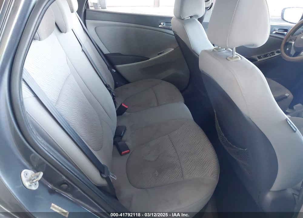 2013 HYUNDAI ACCENT VIN: KMHCU4AE2DU420078