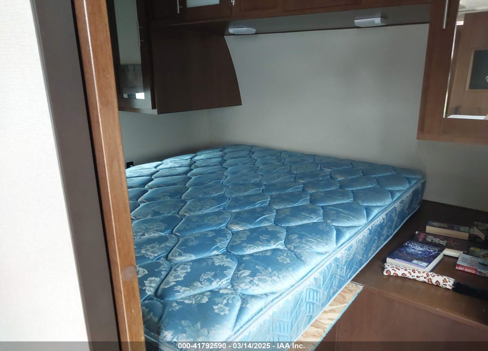 2019 AVENGER TRAVEL TRAILER VIN: 5ZT2AVRB0KB922281
