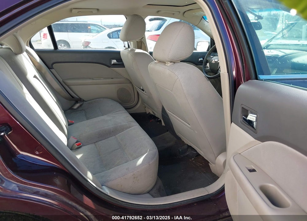 2011 FORD FUSION VIN: 3FAHP0HA7BR261419