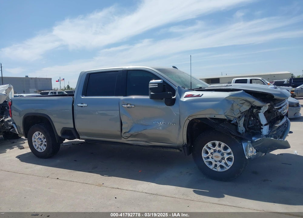 2024 CHEVROLET SILVERADO 2500HD 4WD STANDARD BED LTZ VIN: 2GC4YPEY5R1107368