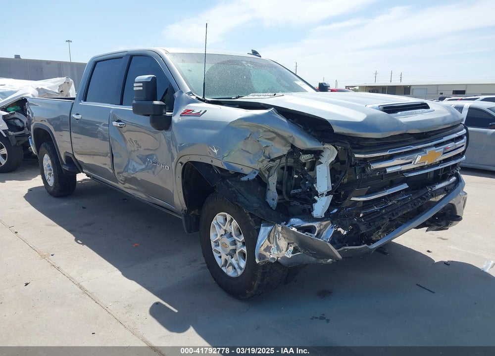 2024 CHEVROLET SILVERADO 2500HD 4WD STANDARD BED LTZ VIN: 2GC4YPEY5R1107368