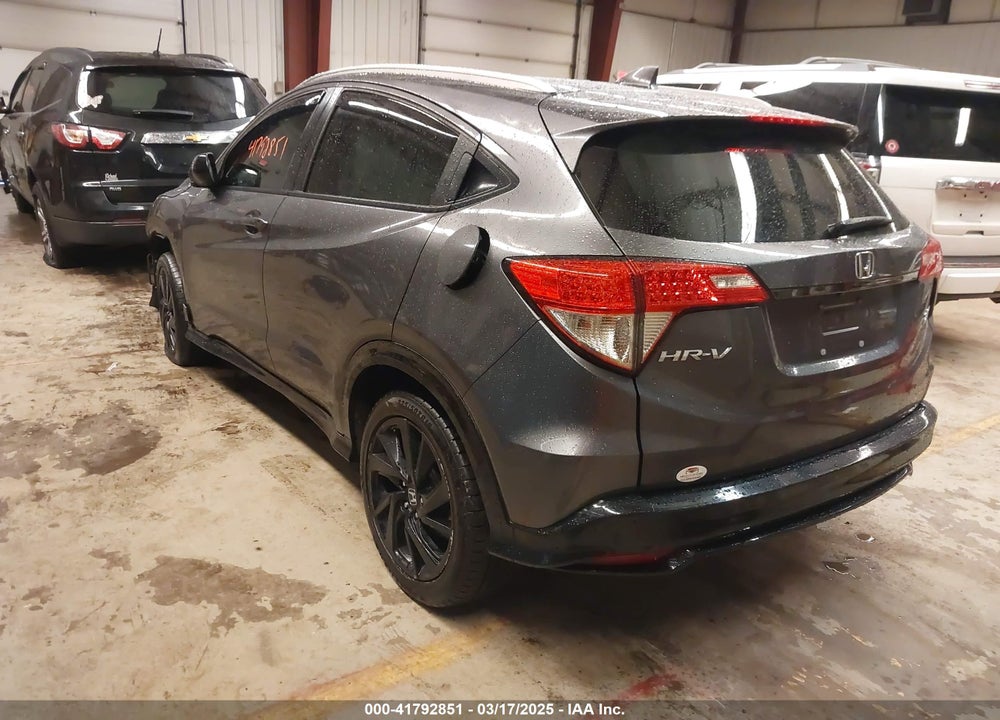 2021 HONDA HR-V VIN: 3CZRU6H11MM744358