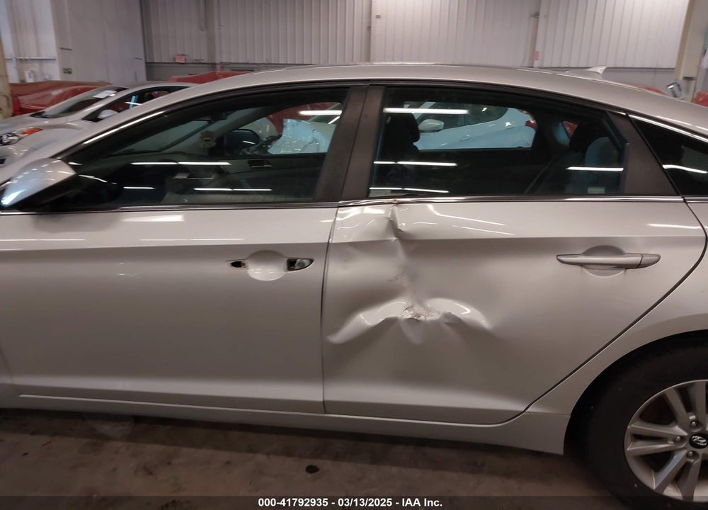 2015 HYUNDAI SONATA SE VIN: 5NPE24AFXFH048756