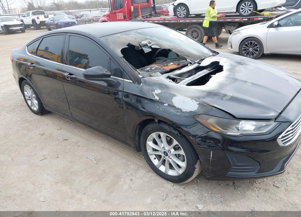 2019 FORD FUSION SE VIN: 3FA6P0HD8KR170189