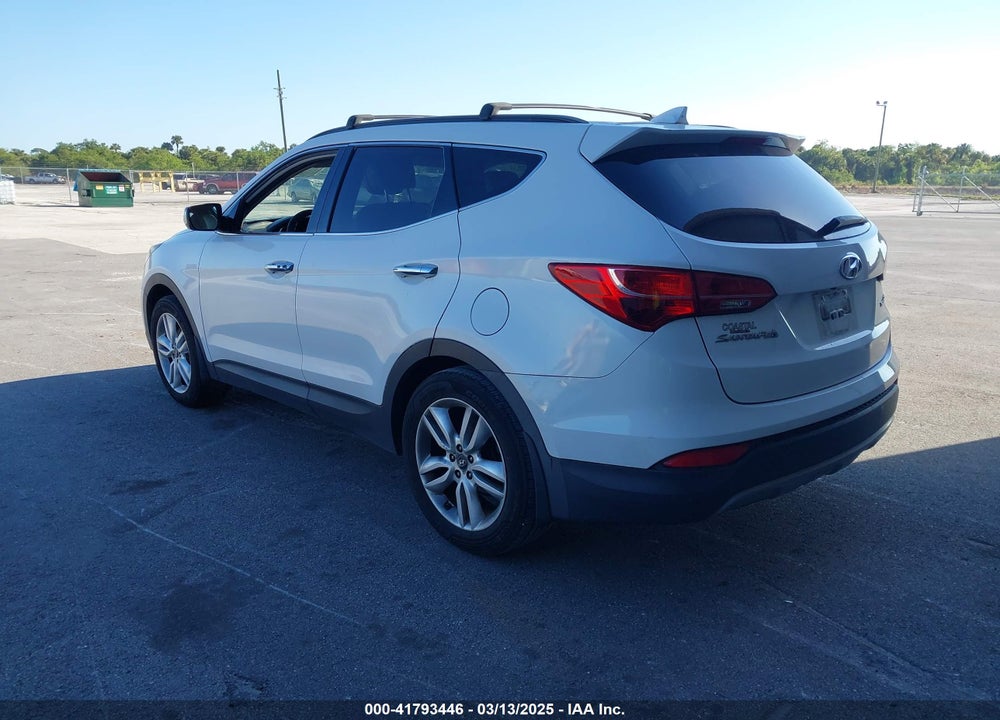2013 HYUNDAI SANTA FE VIN: 5XYZU3LA3DG117220