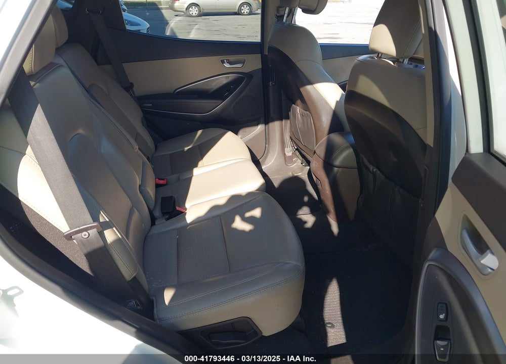 2013 HYUNDAI SANTA FE VIN: 5XYZU3LA3DG117220
