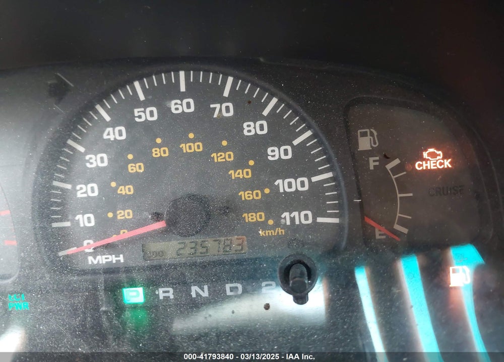 2002 TOYOTA 4RUNNER SR5 V6 VIN: JT3GN86R320231924