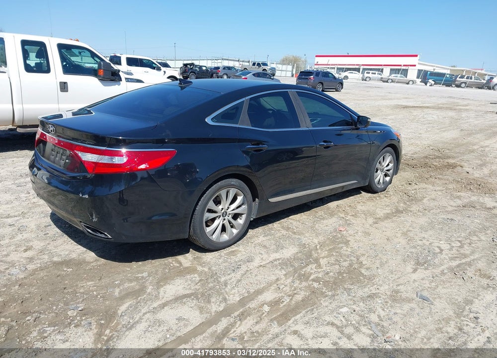 2012 HYUNDAI AZERA VIN: KMHFG4JG3CA152535