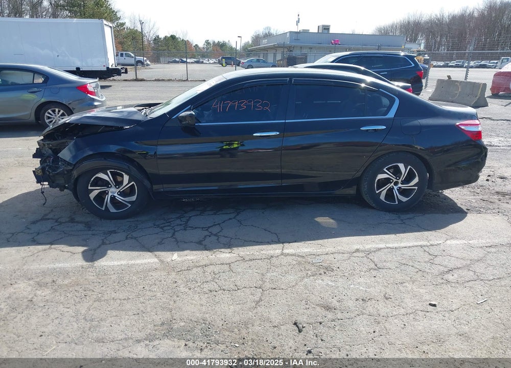 2017 HONDA ACCORD VIN: 1HGCR2F36HA185789