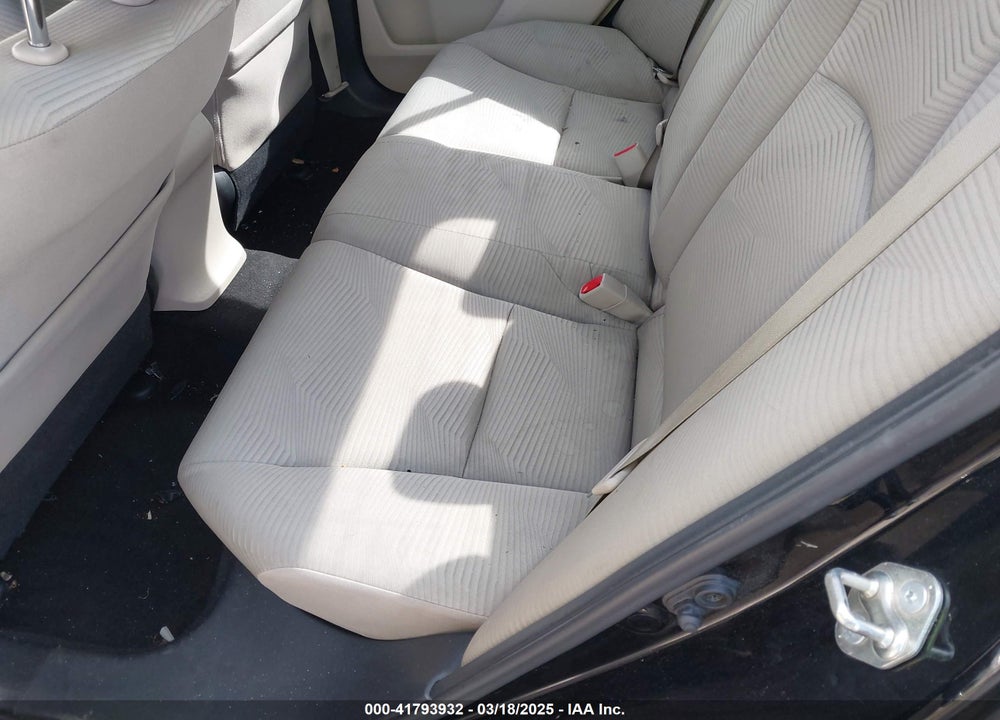 2017 HONDA ACCORD VIN: 1HGCR2F36HA185789