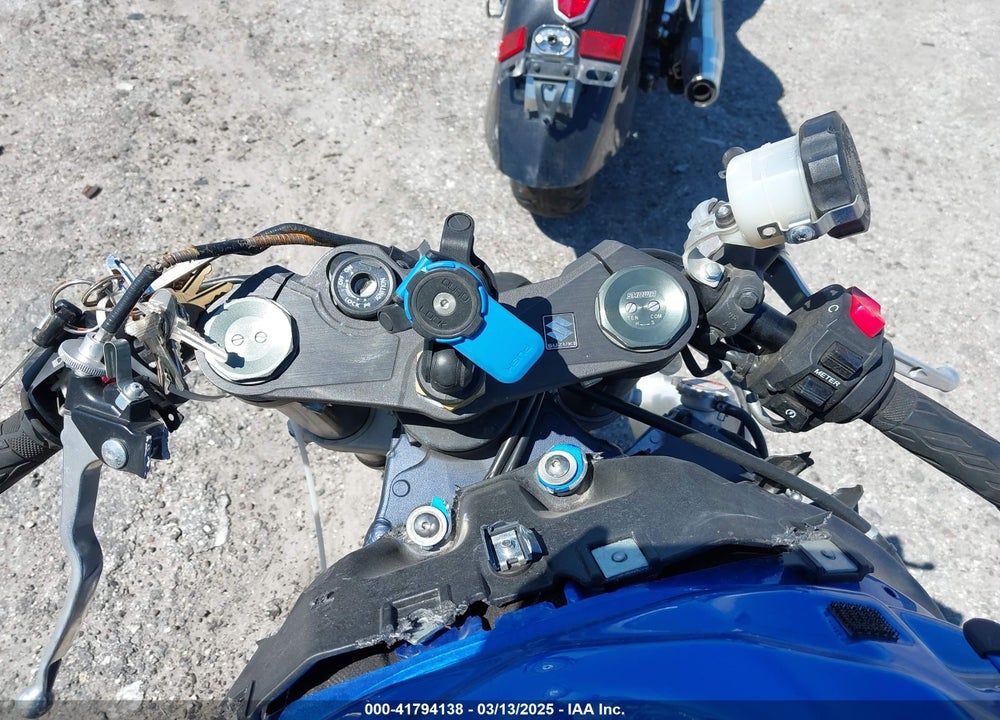 2013 SUZUKI GSX-R1000 VIN: JS1GT78A4D2102756