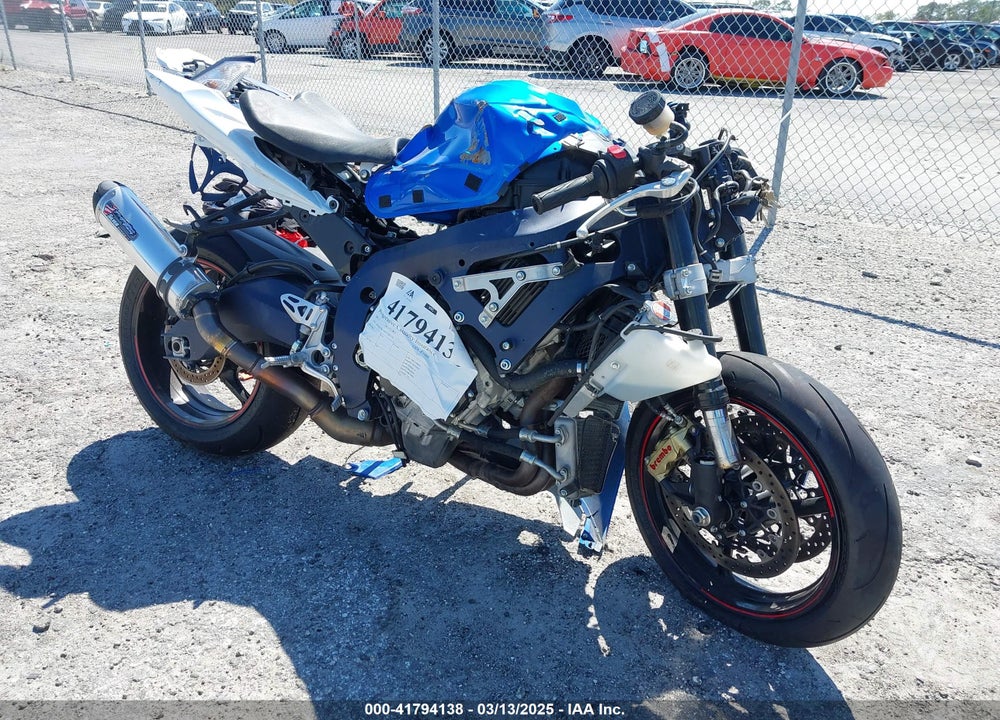 2013 SUZUKI GSX-R1000 VIN: JS1GT78A4D2102756