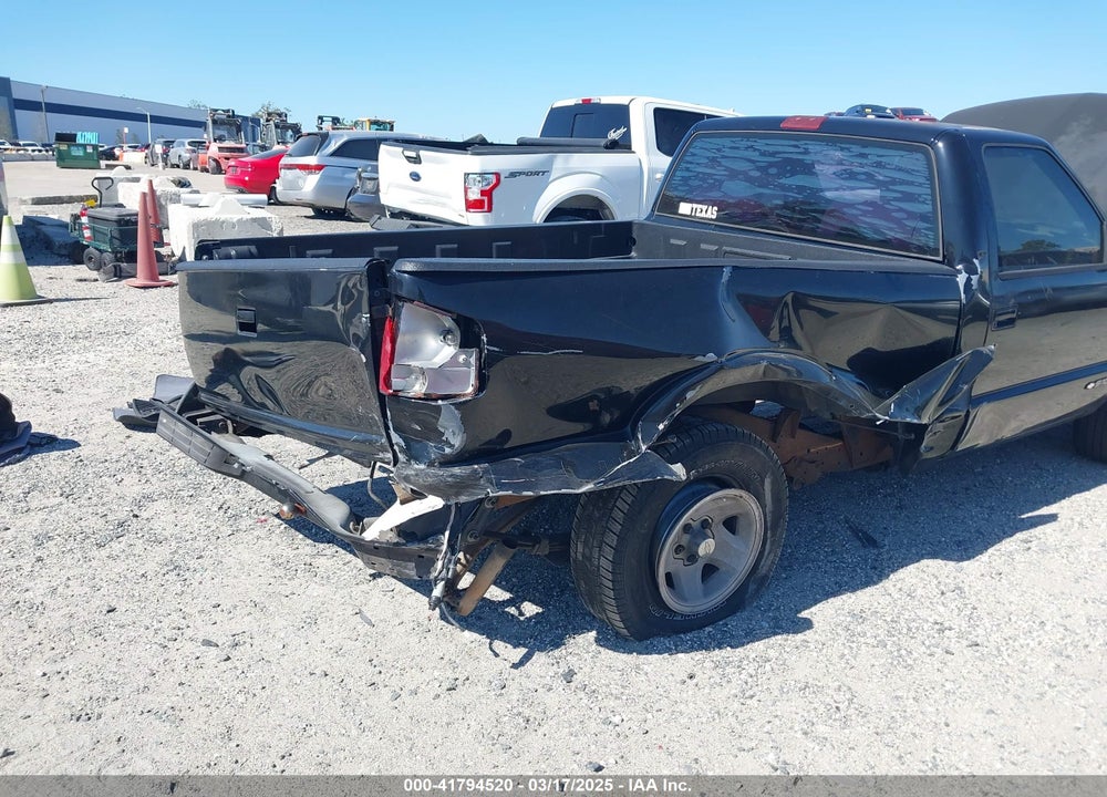 1995 CHEVROLET S TRUCK S10 VIN: 1GCCS14Z9S8227603