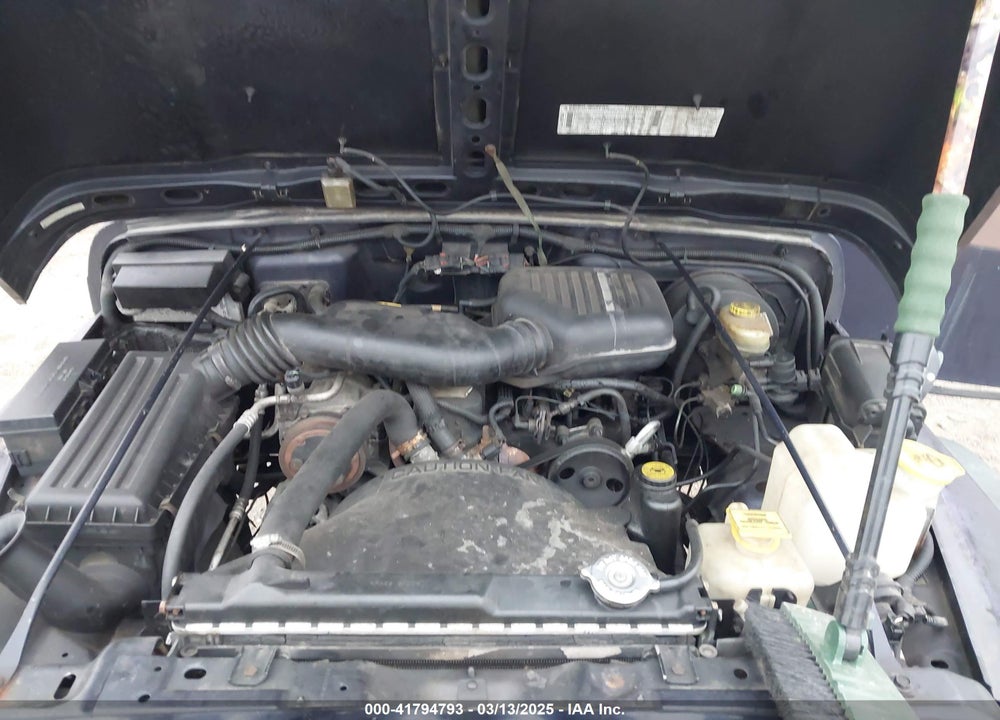 1998 JEEP WRANGLER / VIN: 1J4FY29P9WP792089