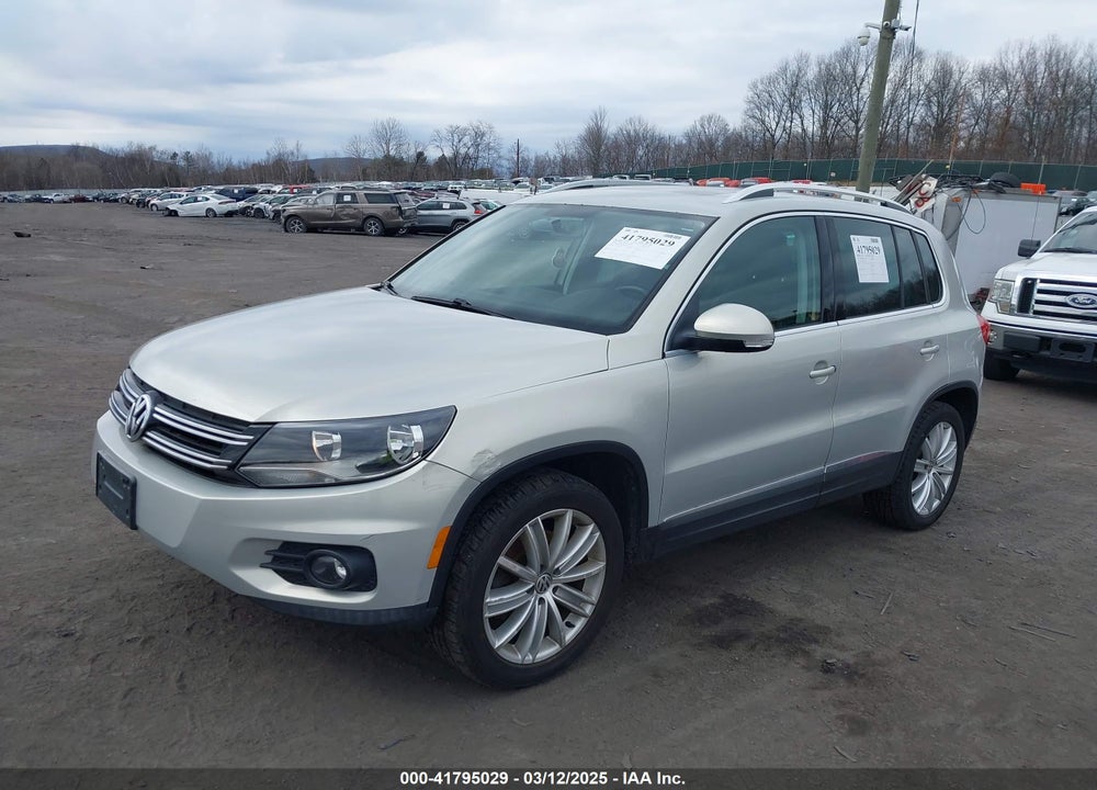 2013 VOLKSWAGEN TIGUAN VIN: WVGBV3AX8DW564470