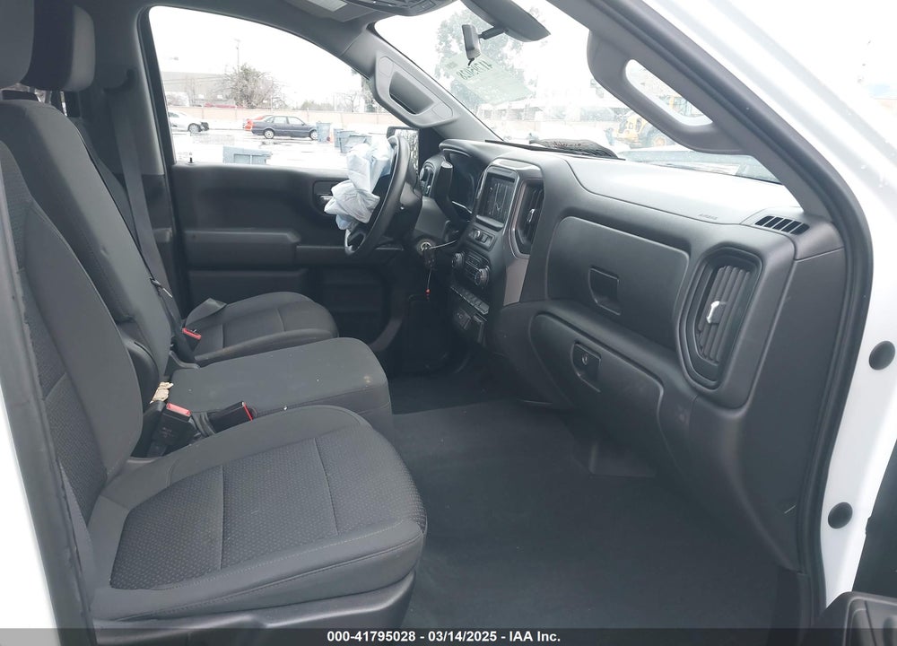 2021 CHEVROLET SILVERADO 1500 4WD SHORT BED CUSTOM VIN: 3GCPYBEK5MG426362