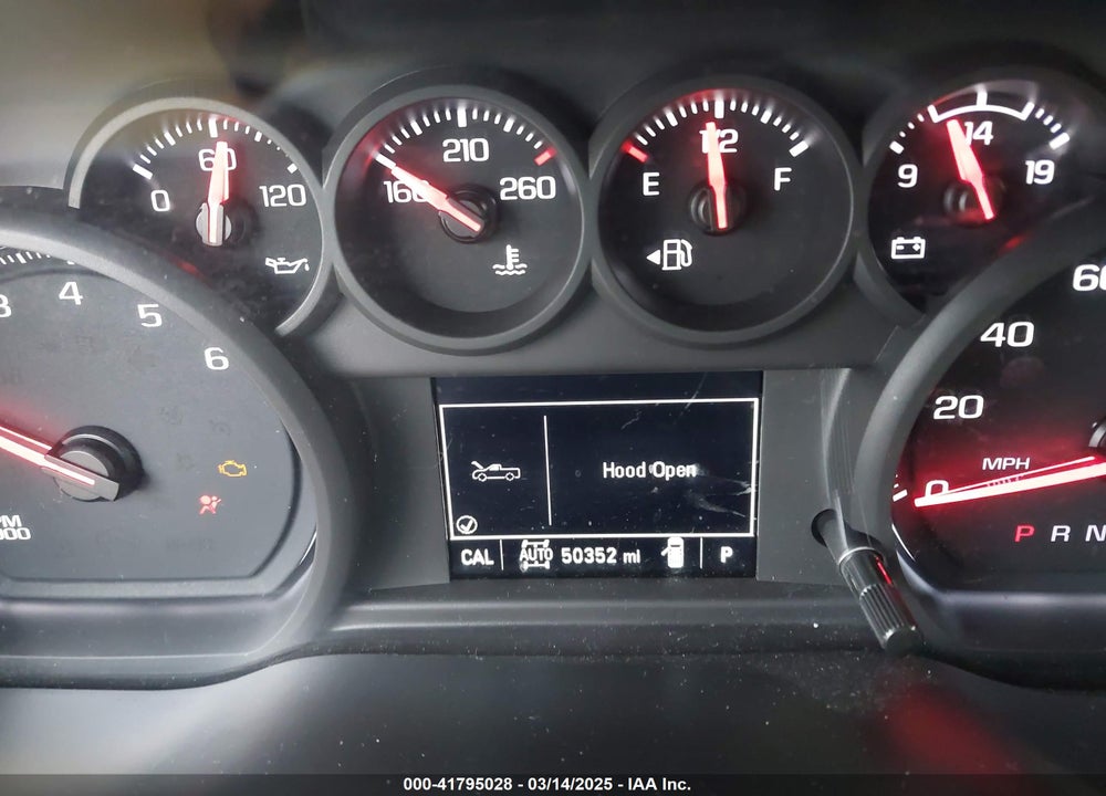 2021 CHEVROLET SILVERADO 1500 4WD SHORT BED CUSTOM VIN: 3GCPYBEK5MG426362