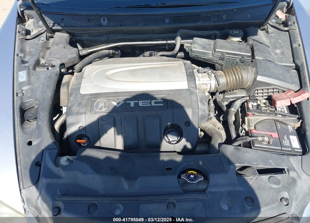2005 ACURA RL VIN: JH4KB16555C008420