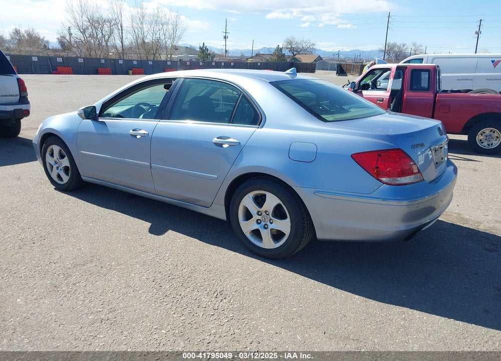 2005 ACURA RL VIN: JH4KB16555C008420