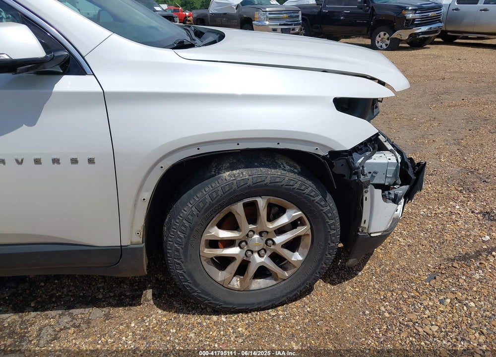2018 CHEVROLET TRAVERSE 1LT VIN: 1GNERGKW8JJ279285