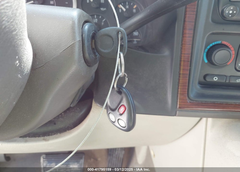 2004 CADILLAC ESCALADE VIN: 1GYEC63T64R231552