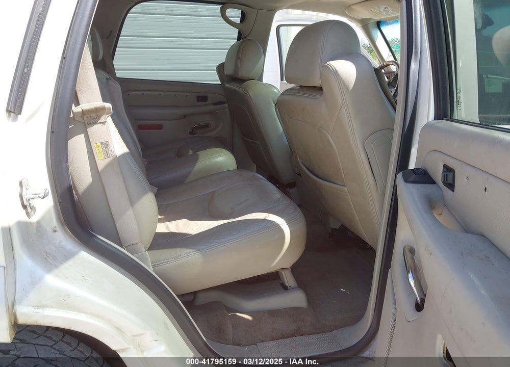 2004 CADILLAC ESCALADE VIN: 1GYEC63T64R231552