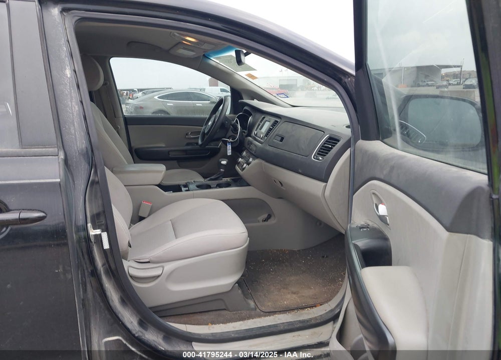 2017 KIA SEDONA VIN: KNDMA5C13H6280733