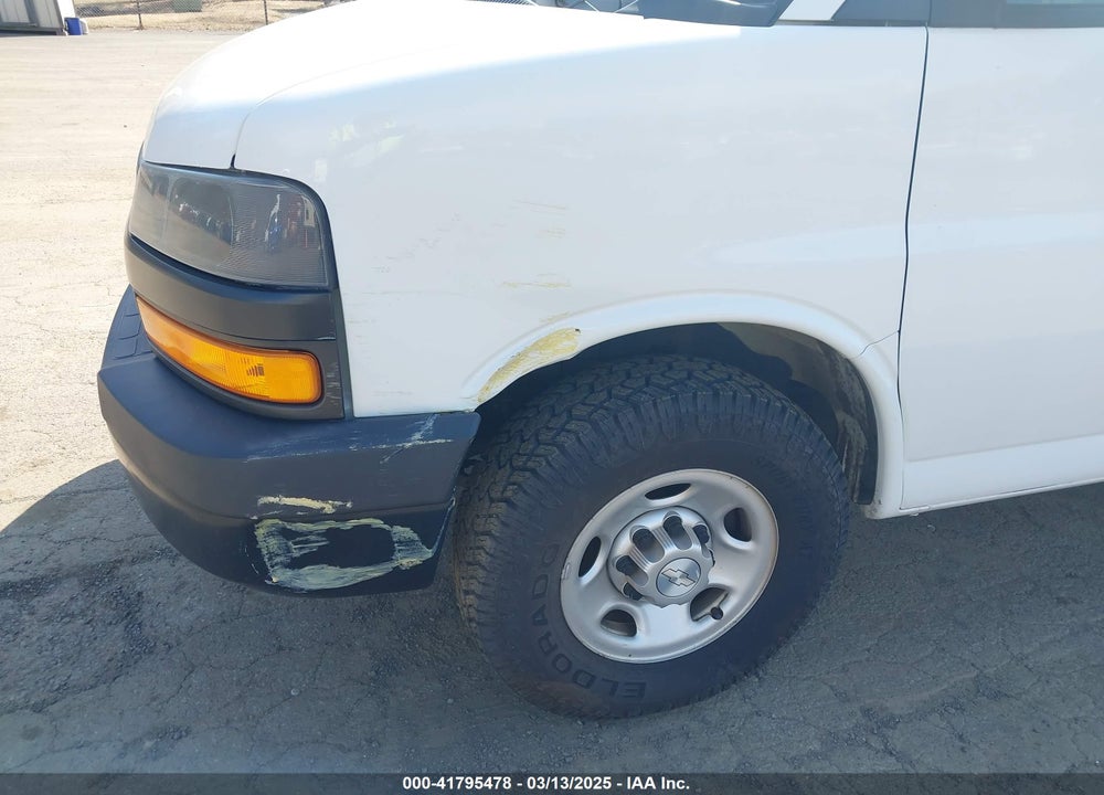 2019 CHEVROLET EXPRESS 2500 VIN: 1GCWGBFPXK1186665