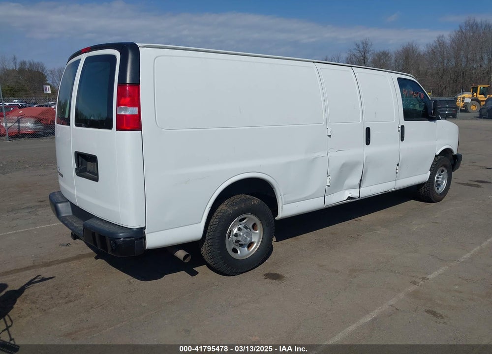 2019 CHEVROLET EXPRESS 2500 VIN: 1GCWGBFPXK1186665