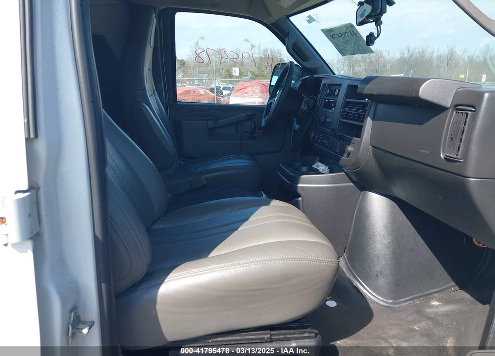 2019 CHEVROLET EXPRESS 2500 VIN: 1GCWGBFPXK1186665
