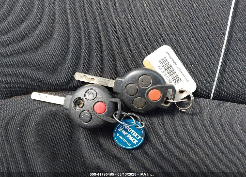 2013 SMART FORTWO VIN: WMEEJ3BAXDK709587