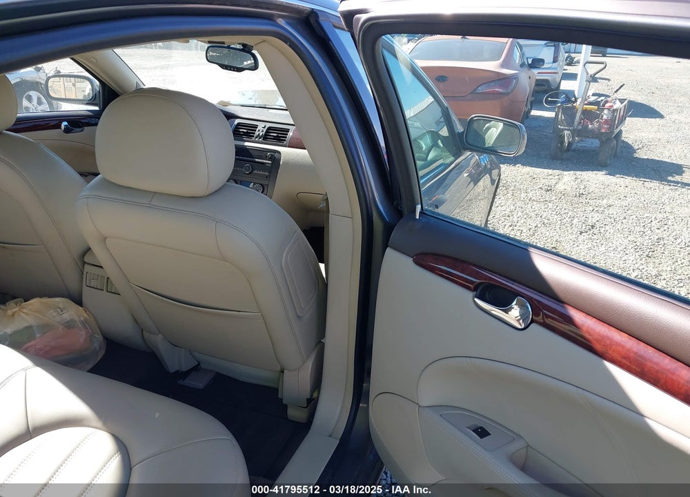 2008 BUICK LUCERNE CXL VIN: 1G4HD572X8U114390
