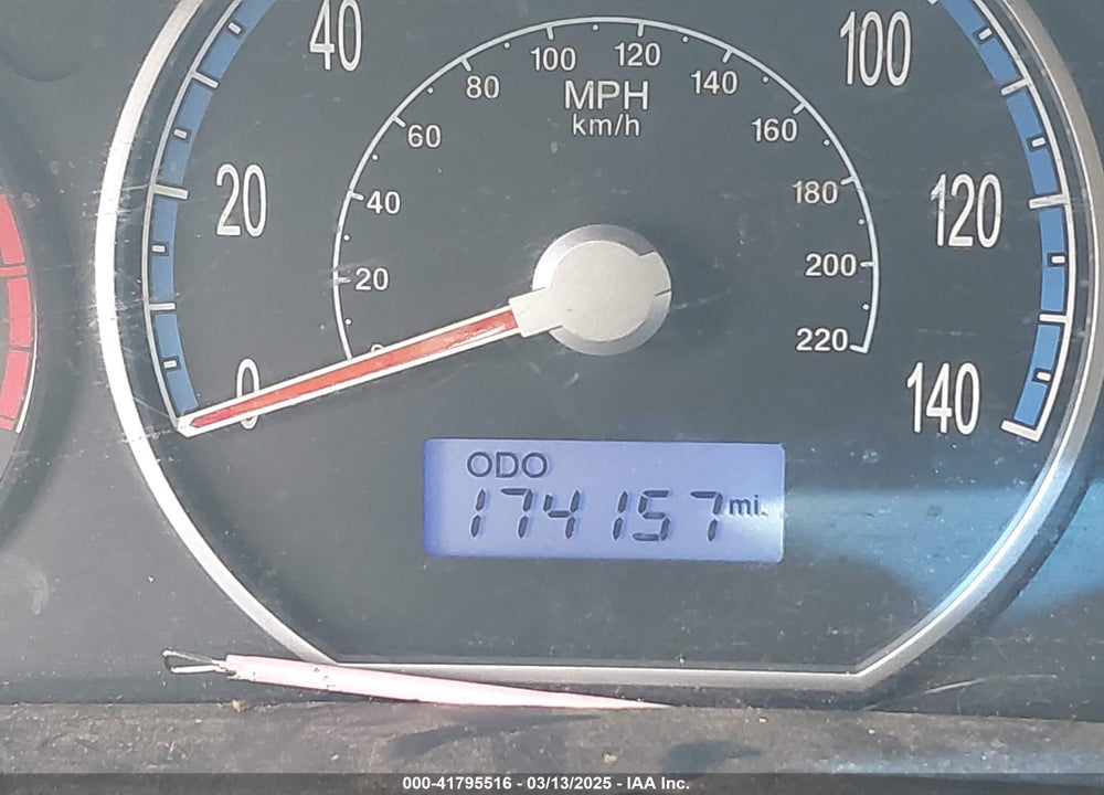 2009 HYUNDAI SANTA FE VIN: 5NMSG13DX9H235463