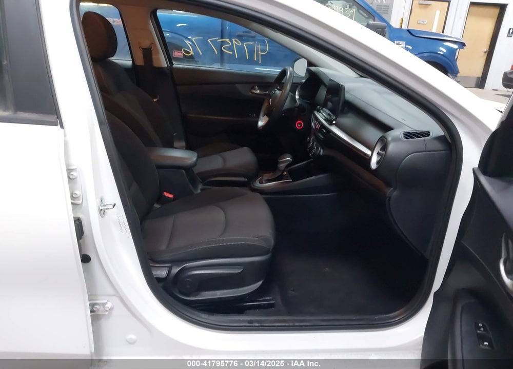 2021 KIA FORTE VIN: 3KPF24AD7ME266786