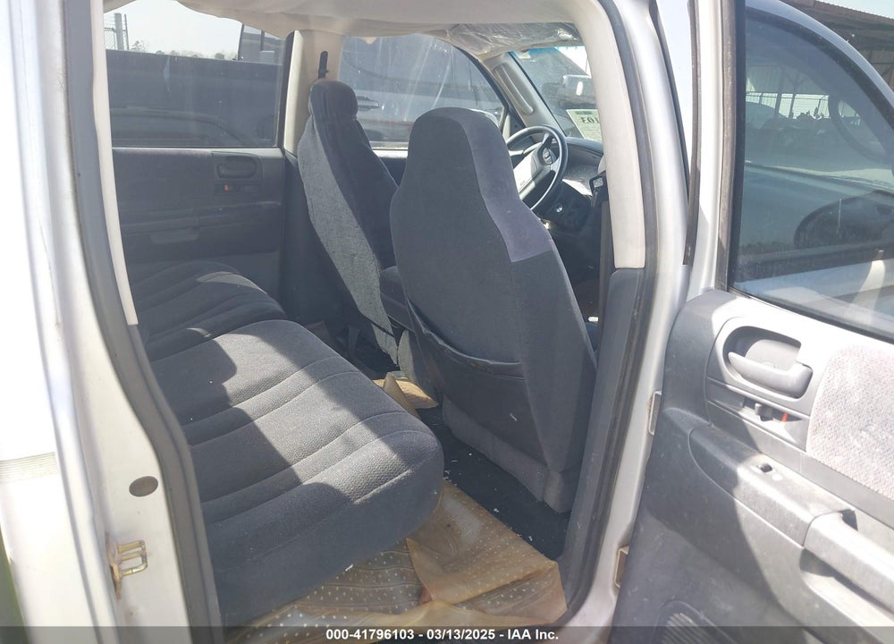 2003 DODGE DAKOTA VIN: 1D7HL48N83S236590