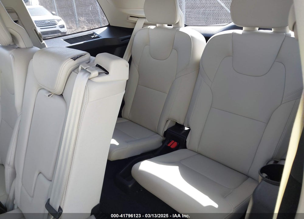 2018 VOLVO XC90 VIN: YV4102PK6J1386844