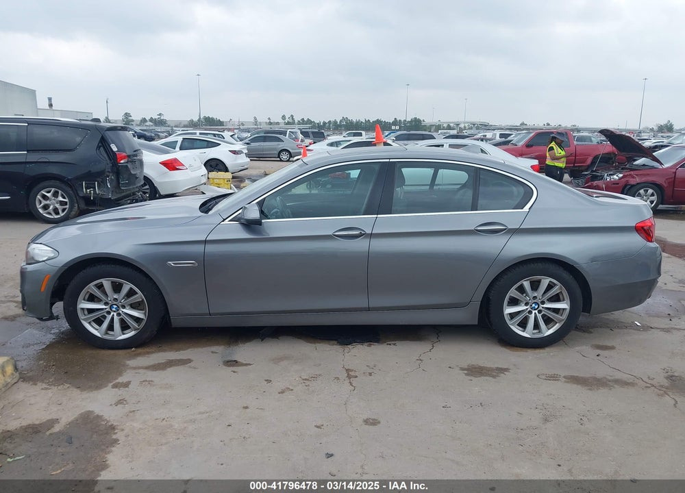 2016 BMW 528I VIN: WBA5A5C59GG352743